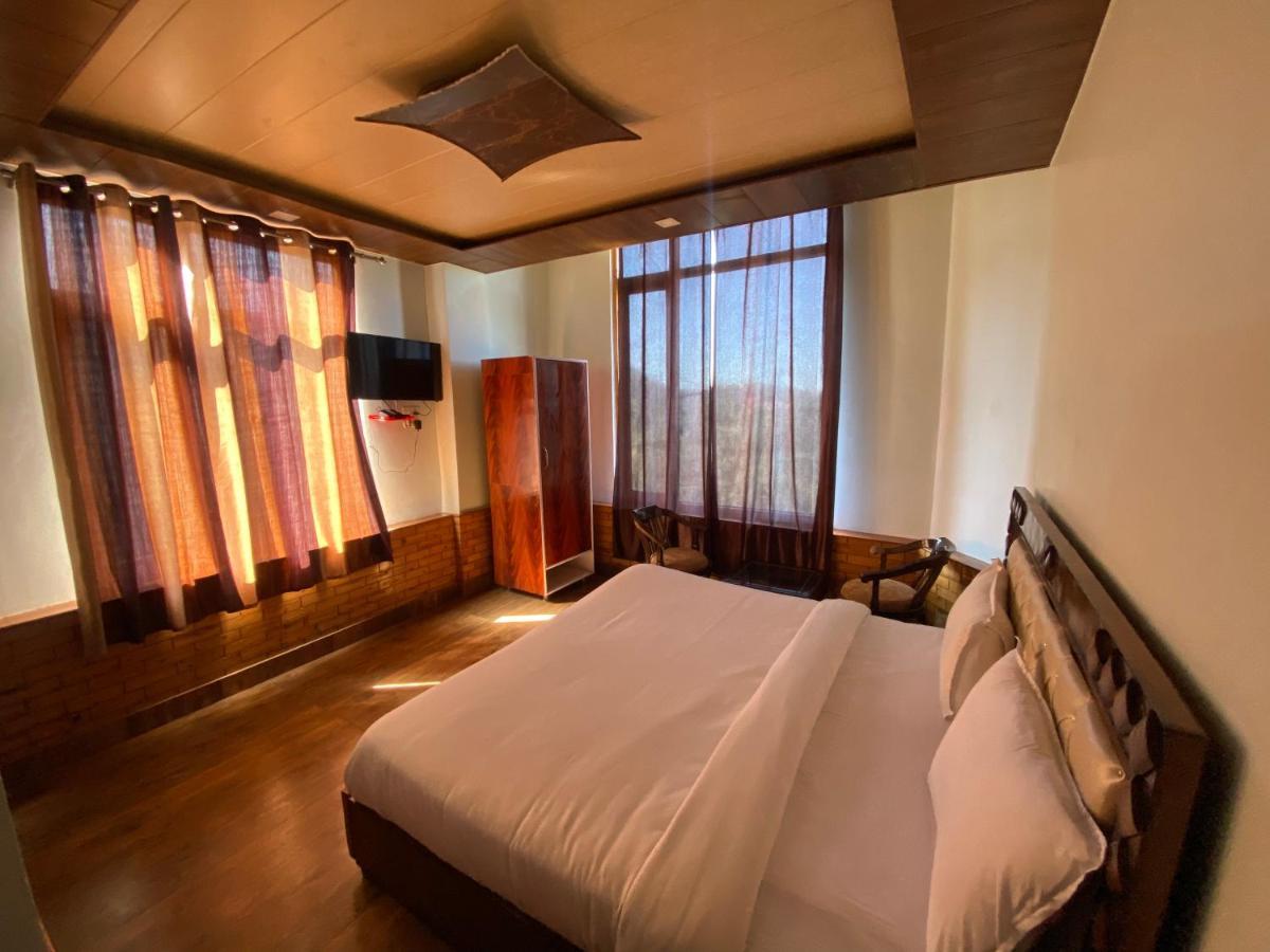 Hotel Taj View Theog Luaran gambar